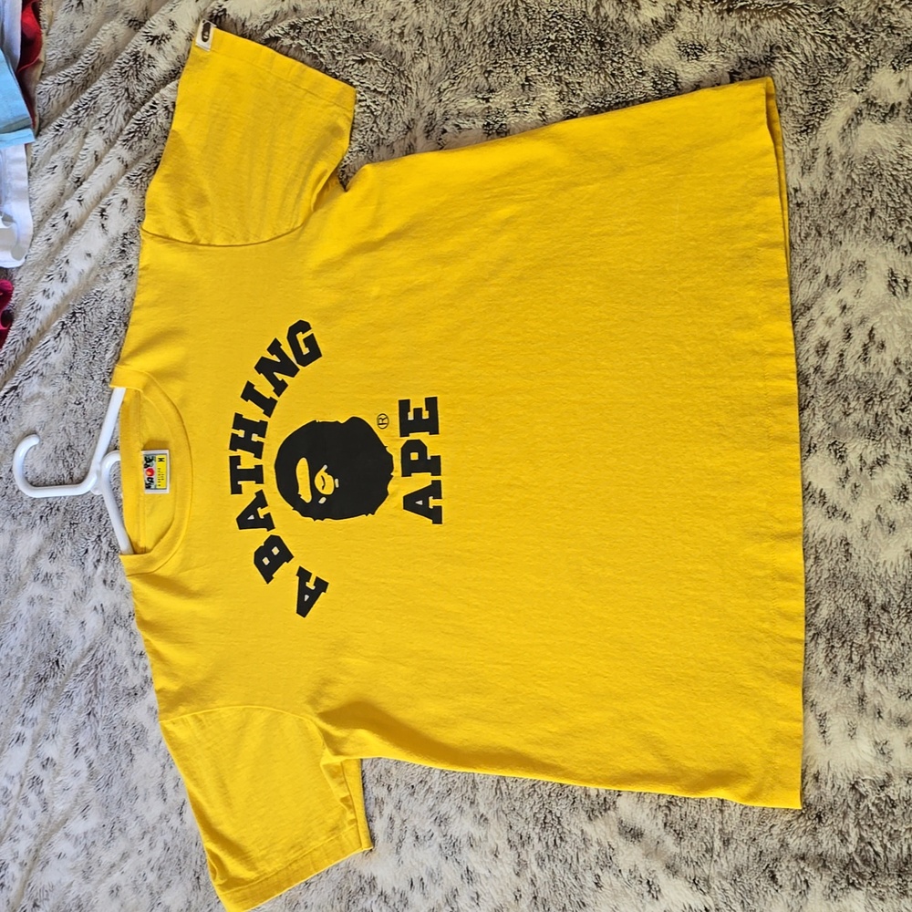 mens sz m a bathing ape tee